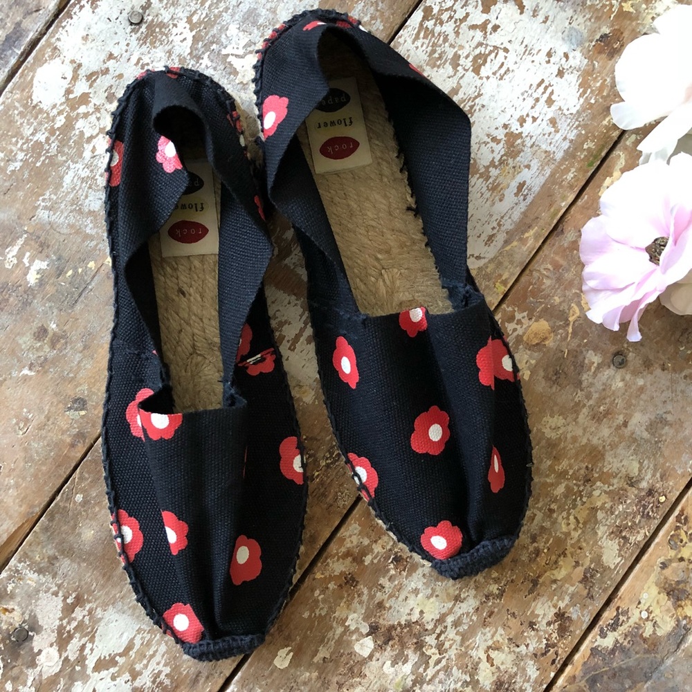Rock Flower Canvas Espadrilles